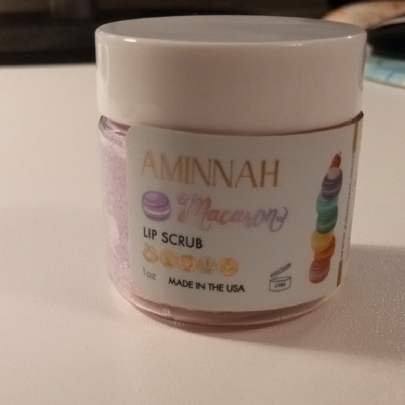 Aminnah Other - Aminnah Macaron Lip Scrub — Lavender Pink